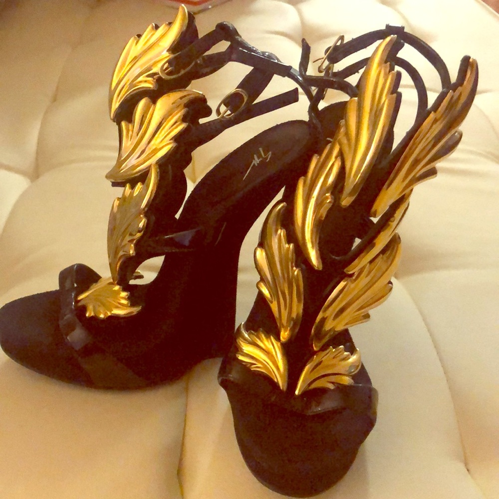 100 % authentic. Giuseppe wedge sandals.